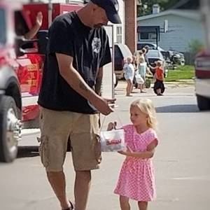 Meet your Posher, Troy